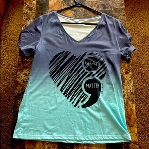Women’s ombré color shirt. 1st pic shows color better. Never worn. Fits like a L